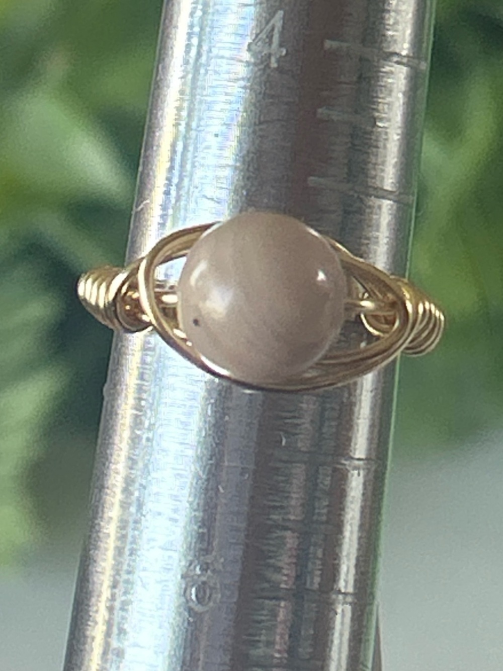💍 Handcrafted peach moonstone gold tone copper wire wrapped crystal ring size 5